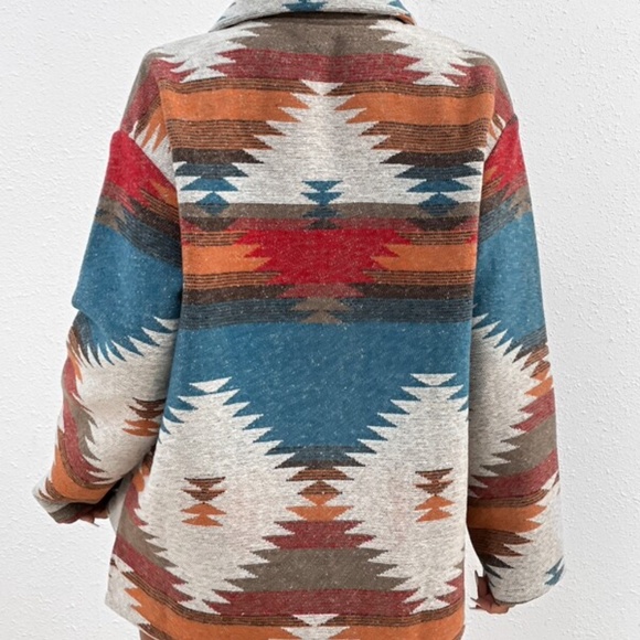 Cozy Blue Red Tribal Print Button up Jacket Shacket Luxe - Picture 5 of 6
